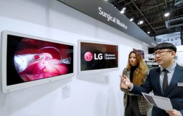 LG推出旗下首款MiniLED医用显示器
